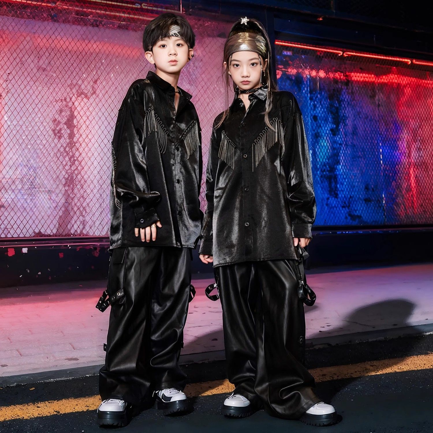 男の子の街のダンスのスーツの子供のショーの舞台の風の半袖のショーの服のhiphopの女の子の潮のブランドの揚げた街のショーの服 男の子の街のダンスのスーツの子供のショーの舞台の風の半袖のショーの服のhiphopの女の子の潮のブランドの揚げた街のショーの服