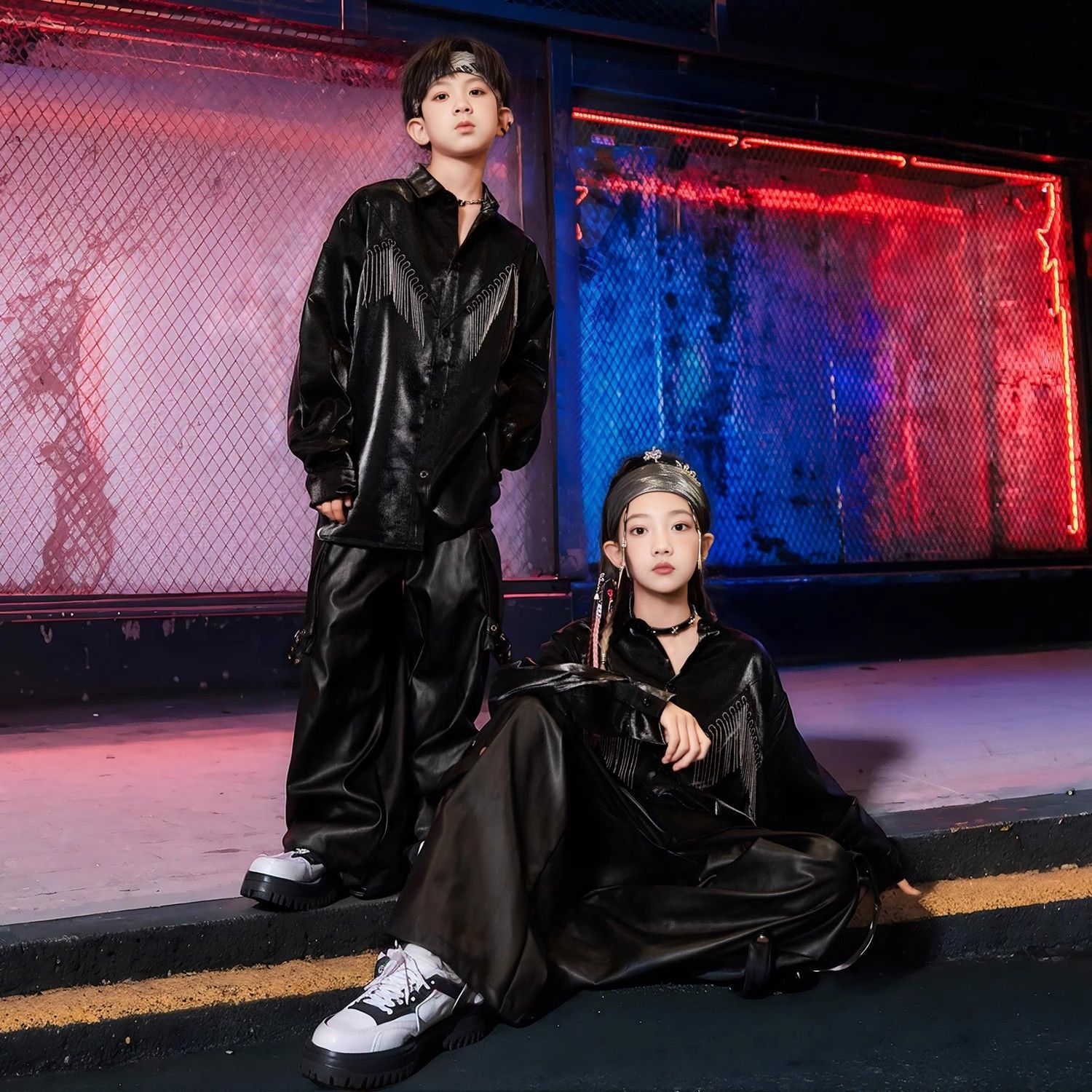 男の子の街のダンスのスーツの子供のショーの舞台の風の半袖のショーの服のhiphopの女の子の潮のブランドの揚げた街のショーの服 男の子の街のダンスのスーツの子供のショーの舞台の風の半袖のショーの服のhiphopの女の子の潮のブランドの揚げた街のショーの服