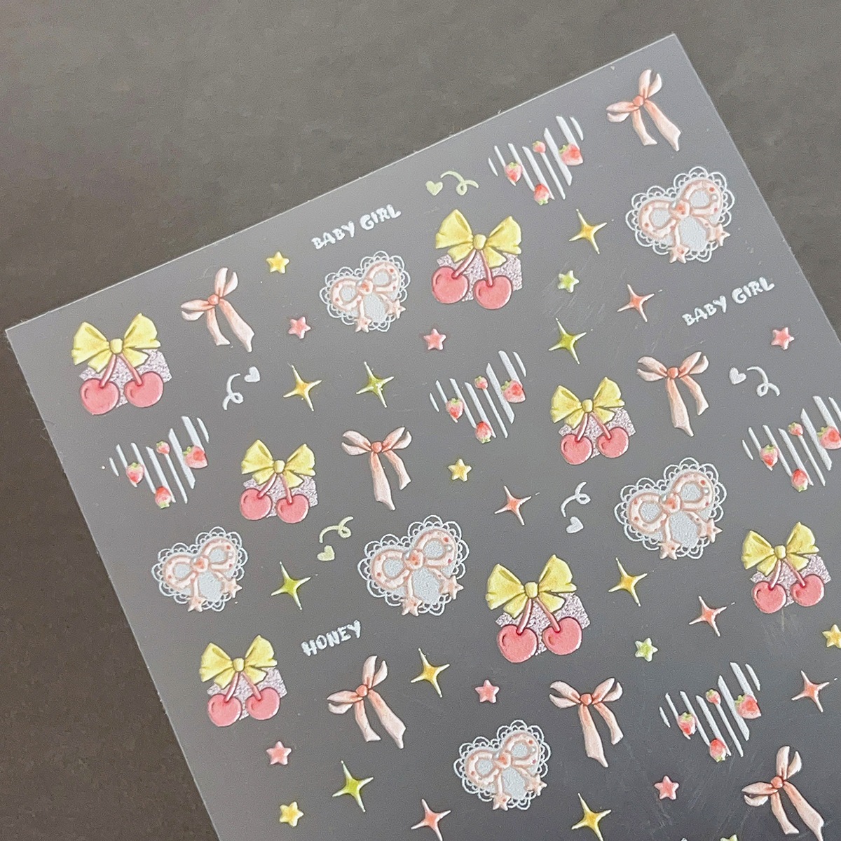 【1点ご購入 で10点プレゼントいたします】エンボスチェリーリボンネイルシール甘いハートの星飾りシール