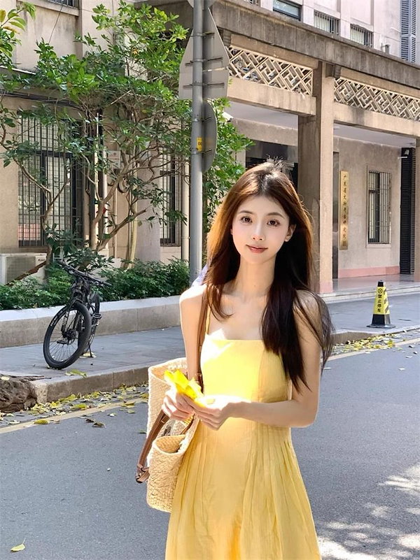 Qoo10] キャミワンピース 黄色のホルタードレス女