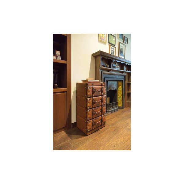 ヴィンテージなトランク風チェスト 4段 北欧 ナチュラル 収納家具 リビング