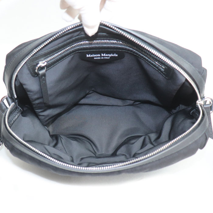Maison Margiela グラムスラム カメラバッグ ショルダーバッグ ブラック SB2WG0010 メンズ レディース ユニセックス 中古 極美品 Maison Margiela グラムスラム カメラバッグ ショルダーバッグ ブラック SB2WG0010 メンズ レディース ユニセックス 中古 極美品