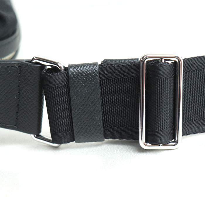 Maison Margiela グラムスラム カメラバッグ ショルダーバッグ ブラック SB2WG0010 メンズ レディース ユニセックス 中古 極美品 Maison Margiela グラムスラム カメラバッグ ショルダーバッグ ブラック SB2WG0010 メンズ レディース ユニセックス 中古 極美品