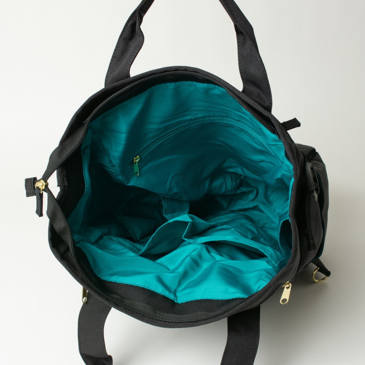 【15時まで即日発送】anelloGRANDE リュック 軽量 軽い 撥水 17L A4 2WAY ポケット多い キャリーオン 旅行 レディース メンズ アネログランデ GTC3421Z 正規品 【15時まで即日発送】anelloGRANDE リュック 軽量 軽い 撥水 17L A4 2WAY ポケット多い キャリーオン 旅行 レディース メンズ アネログランデ GTC3421Z 正規品