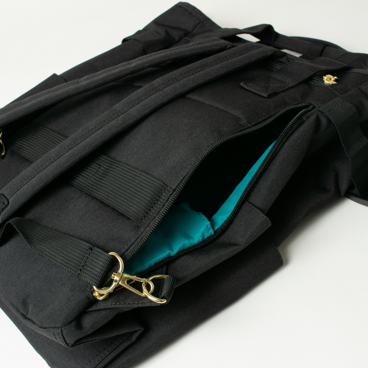 【15時まで即日発送】anelloGRANDE リュック 軽量 軽い 撥水 17L A4 2WAY ポケット多い キャリーオン 旅行 レディース メンズ アネログランデ GTC3421Z 正規品 【15時まで即日発送】anelloGRANDE リュック 軽量 軽い 撥水 17L A4 2WAY ポケット多い キャリーオン 旅行 レディース メンズ アネログランデ GTC3421Z 正規品