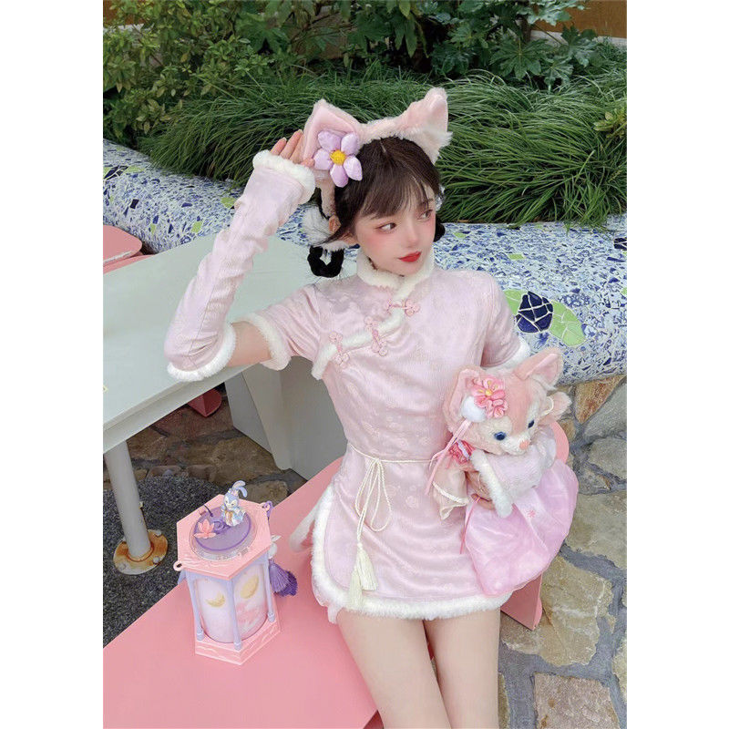 レトロな甘いスタンドカラーの秋と冬のバックルウエストタイの新しい風の豪華なレースの半袖の袖のショートパンツスーツ 母の日 母の日-0008573 レトロな甘いスタンドカラーの秋と冬のバックルウエストタイの新しい風の豪華なレースの半袖の袖のショートパンツスーツ 母の日 母の日-0008573