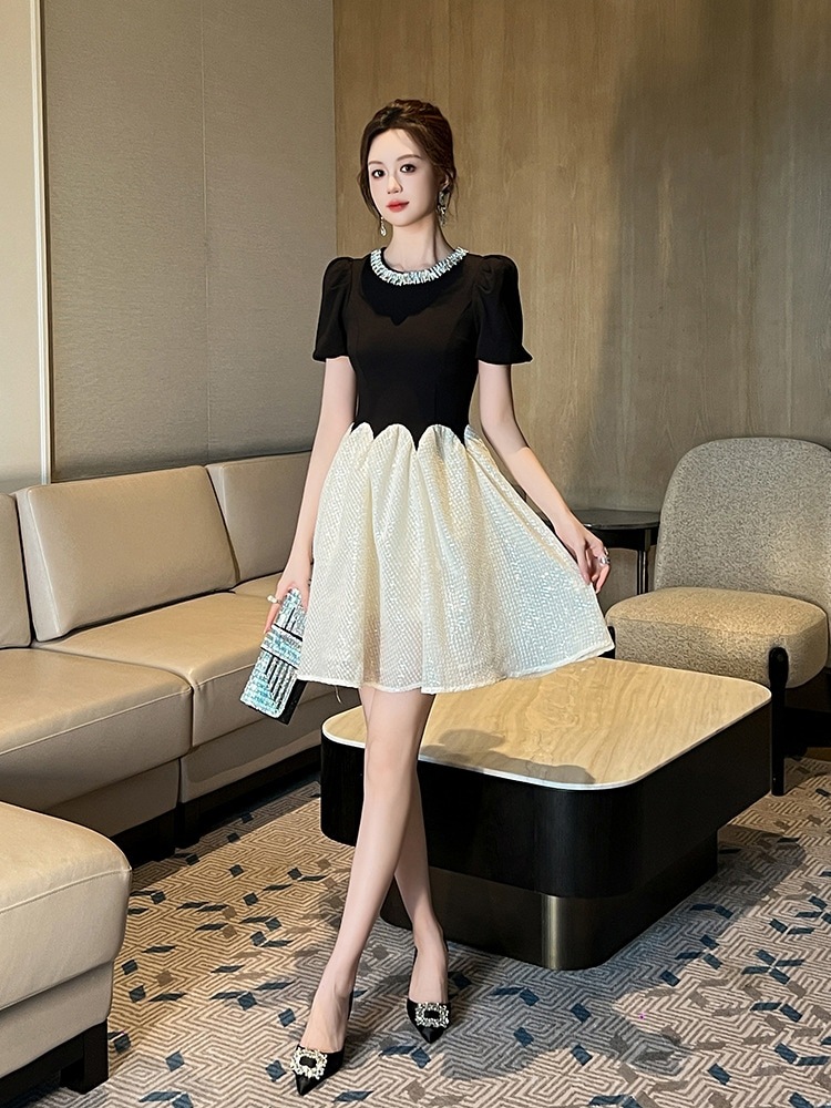 2025 春夏 ドレス ワンピース フリル Vネック タイト ショートワンピース キャバドレス 着痩せ 大人 卒業式 結婚式 ウェディング 二次会 パーティードレス レディースファッション 2025 春夏 ドレス ワンピース フリル Vネック タイト ショートワンピース キャバドレス 着痩せ 大人 卒業式 結婚式 ウェディング 二次会 パーティードレス レディースファッション