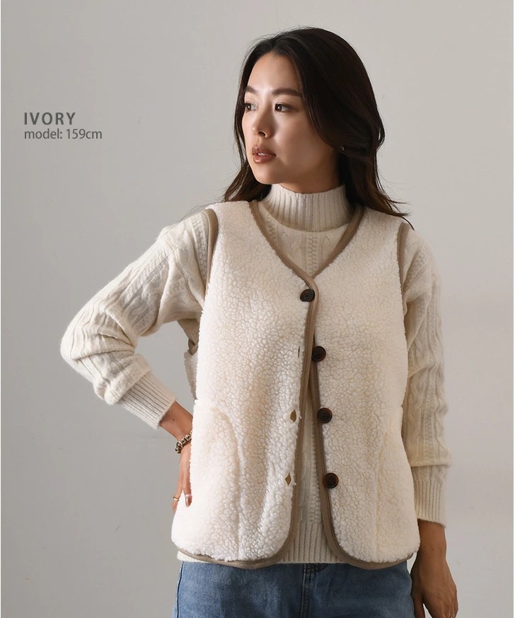 ノーカラーパイピングボアベスト レディース 秋冬 秋 冬 前開き おしゃれ Vネック あったか 暖かい 防寒 軽い アウター 羽織り 重ね着 レイヤード ゆったり ワンマイル リラックス カジュアル