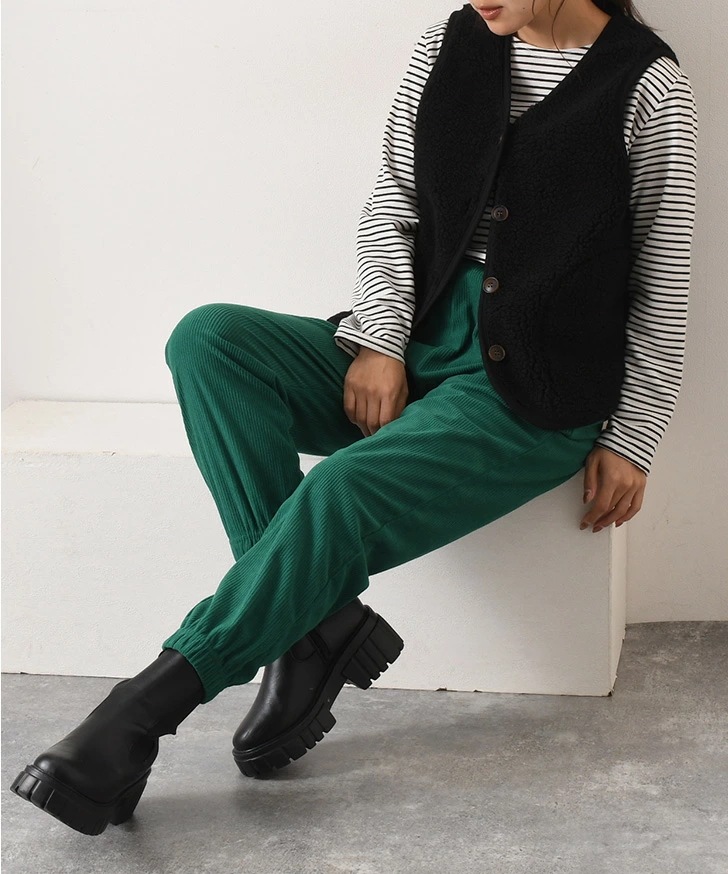 ノーカラーパイピングボアベスト レディース 秋冬 秋 冬 前開き おしゃれ Vネック あったか 暖かい 防寒 軽い アウター 羽織り 重ね着 レイヤード ゆったり ワンマイル リラックス カジュアル