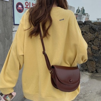 オーバーサイズ ロゴ刺しゅう チュニック丈 トップス プルオーバー トレーナー スウェット