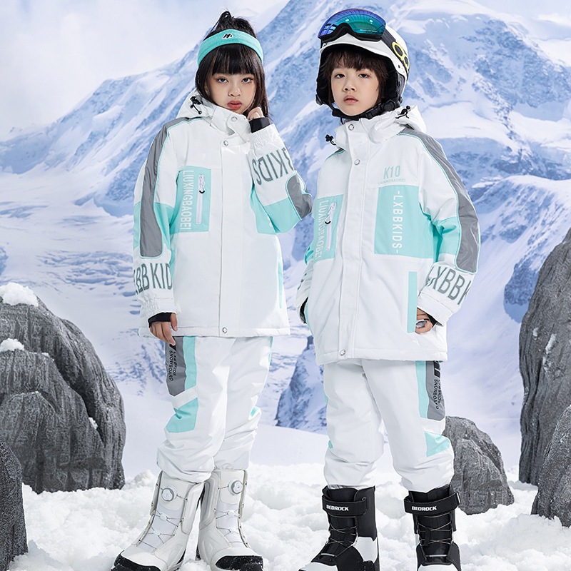 メーカー直販3日内出荷 スノーボードウェア キッズ　上下セット スキーウェア 子供用 セットアップ 男の子 女の子 スノボウェア スノーボード ジャケット パンツ 撥水防風 保温