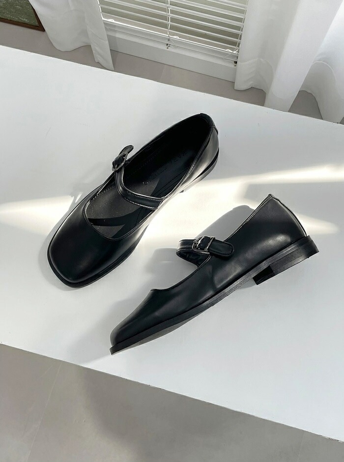 ローファー パンプス フロントストラップ スクエアトゥ レディース 黒 茶 エナメル レザー