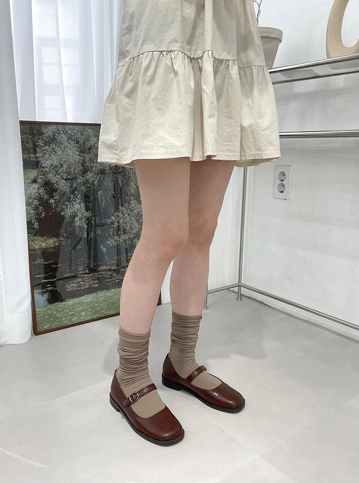 ローファー パンプス フロントストラップ スクエアトゥ レディース 黒 茶 エナメル レザー