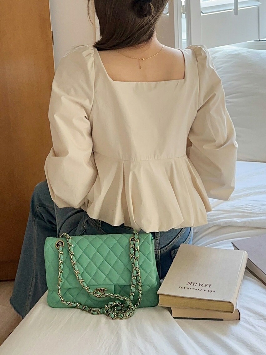 [メガ割りSALE]リボンスクエアネックバルーンペプラムパフブラウス