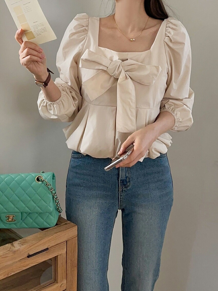 [メガ割りSALE]リボンスクエアネックバルーンペプラムパフブラウス