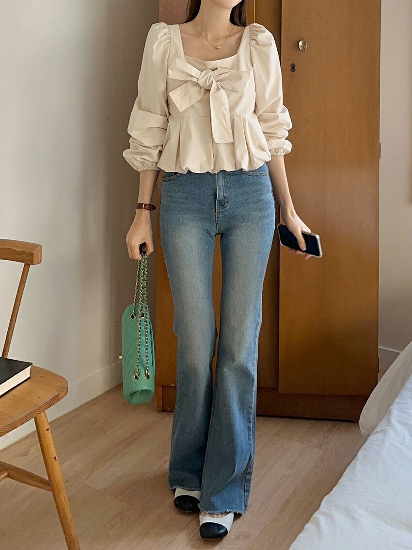 [メガ割りSALE]リボンスクエアネックバルーンペプラムパフブラウス