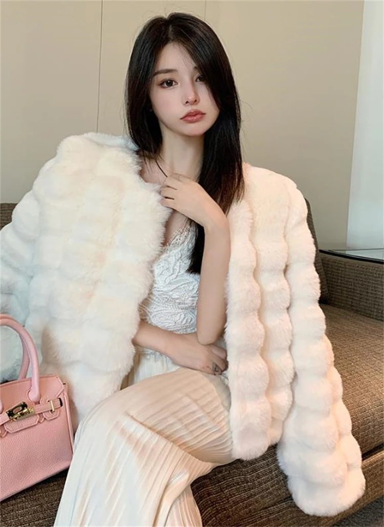 INSスタイル ゼブラ柄 気質 毛羽立ちの上着 コート 毛皮コート エレガント 2025秋冬 洗練された 新作 おしゃれな スリム