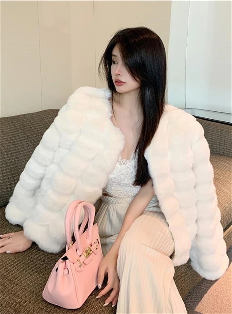 INSスタイル ゼブラ柄 気質 毛羽立ちの上着 コート 毛皮コート エレガント 2025秋冬 洗練された 新作 おしゃれな スリム