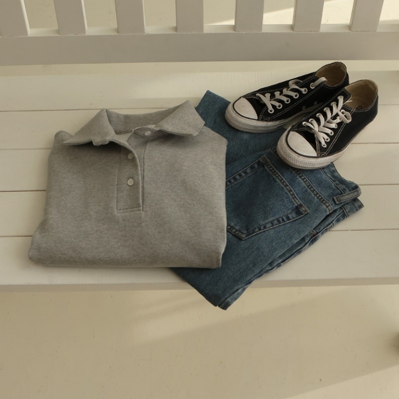 [エリシア] リーゼルズリカラスウェットシャツ