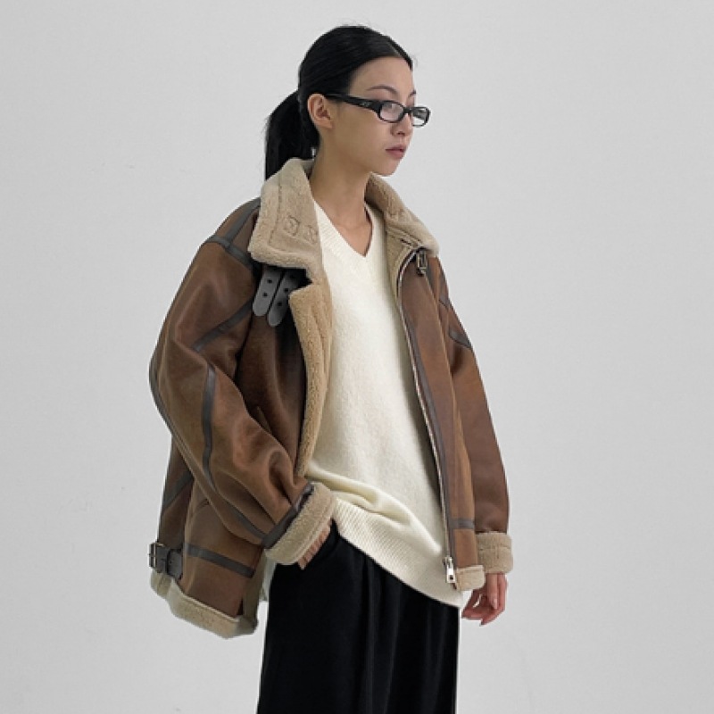 ブラックアップセラディバックルマスタング ブラックアップセラディバックルマスタング