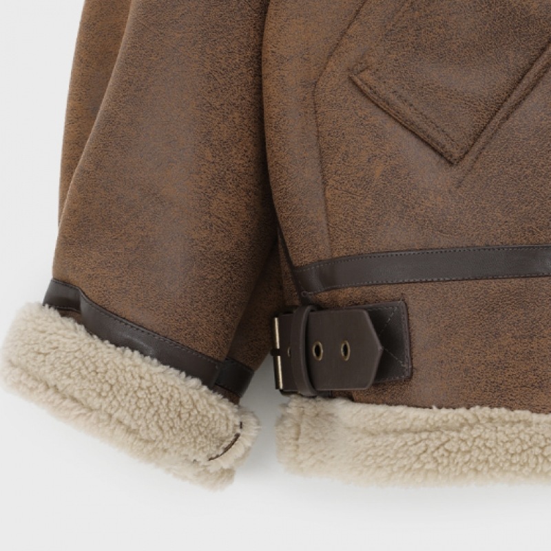 ブラックアップセラディバックルマスタング ブラックアップセラディバックルマスタング