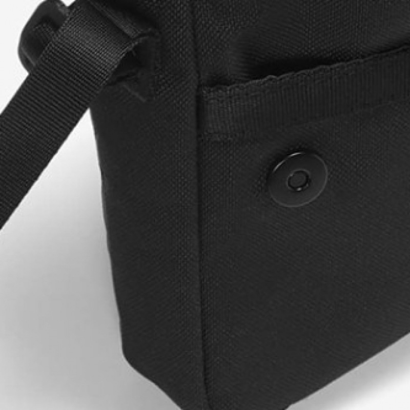 ナイキバッグレディースフューチュラ 365 クロスボディバッグ CW9300-010 S2204