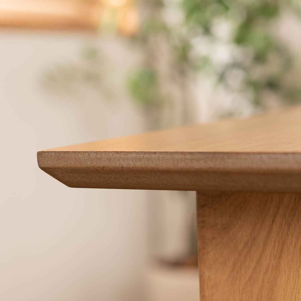 ダイニングテーブル 幅135cm 天然木 4人掛け 木製 北欧 テーブル ダイニング おしゃれ 食卓 食卓テーブル 机 つくえ 食卓机 家具 リビング シンプル インテリア ナチュラル 北欧風