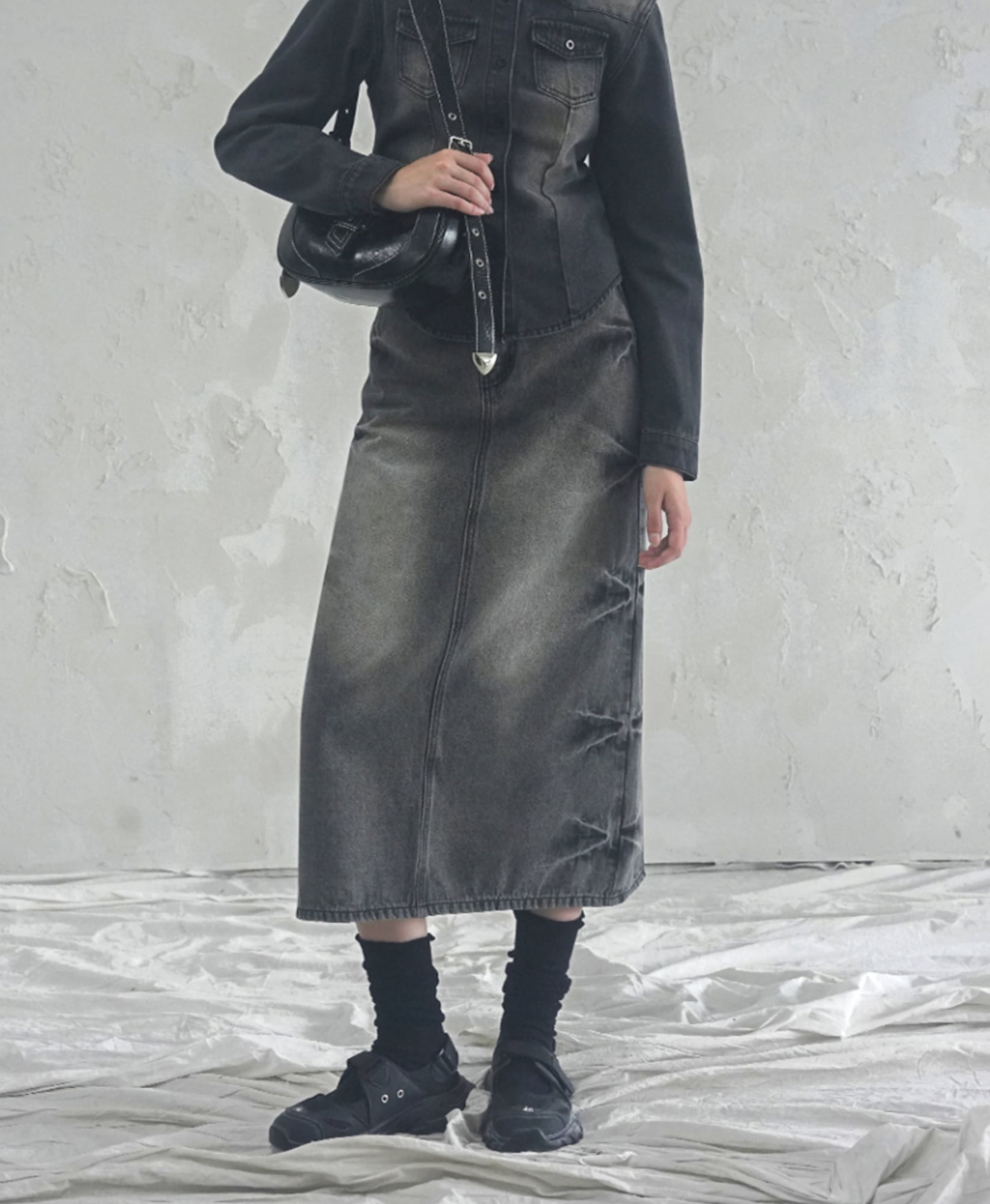 AVANDRESS★韓国★人気★Pinch Long Denim Skirt - 2COL Pinch Long Denim Skirt - 2COL デニムスカート