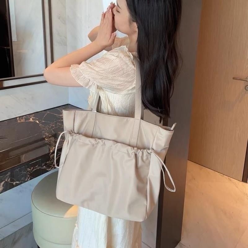 メガ割 3日以内に出荷 レディースバッグ 24 バックバック バッグ 学生教室キャンバスバッグ 軽量 防水 バッグ 通勤用 大容量 ショルダーバッグ トートバッグ メガ割 3日以内に出荷 レディースバッグ 24 バックバック バッグ 学生教室キャンバスバッグ 軽量 防水 バッグ 通勤用 大容量 ショルダーバッグ トートバッグ