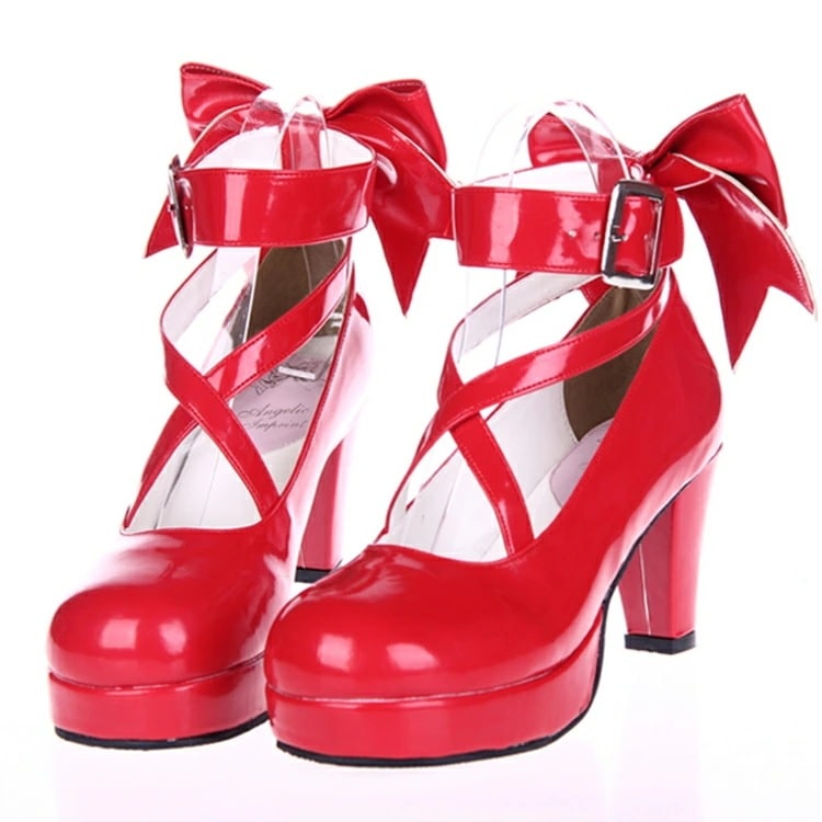 【急速出荷!】ロリータ靴 歩きやすい 6.5cm チャンキーヒール エナメル 甲ベルト ストラップパンプス おでこ靴 シンプル定番ロリータパンプス リボン ロリータ 靴 メイド靴 ロリィタ靴 ブラック 【急速出荷!】ロリータ靴 歩きやすい 6.5cm チャンキーヒール エナメル 甲ベルト ストラップパンプス おでこ靴 シンプル定番ロリータパンプス リボン ロリータ 靴 メイド靴 ロリィタ靴 ブラック