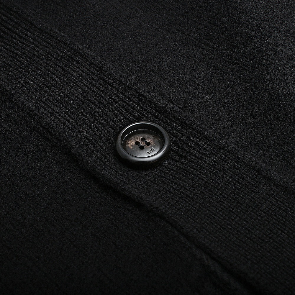 アミパリス AMI PARIS ニット カーディガン BFUKC002 AMI DE COEUR CARDIGAN ブラック ウール ハートロゴ 018 S M L XL メンズ レディス 秋冬 アミパリス AMI PARIS ニット カーディガン BFUKC002 AMI DE COEUR CARDIGAN ブラック ウール ハートロゴ 018 S M L XL メンズ レディス 秋冬