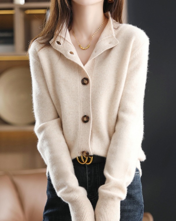 レディース トップス カーディガン ニットカーディガン 長袖 袖あり 襟なし スタンドカラー 前開き ボタン 中厚手 ニット かわいい 大人可愛い シンプル カジュアル おしゃれ こなれ感 ラフ 無地