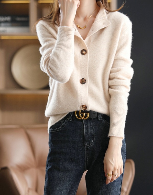 レディース トップス カーディガン ニットカーディガン 長袖 袖あり 襟なし スタンドカラー 前開き ボタン 中厚手 ニット かわいい 大人可愛い シンプル カジュアル おしゃれ こなれ感 ラフ 無地