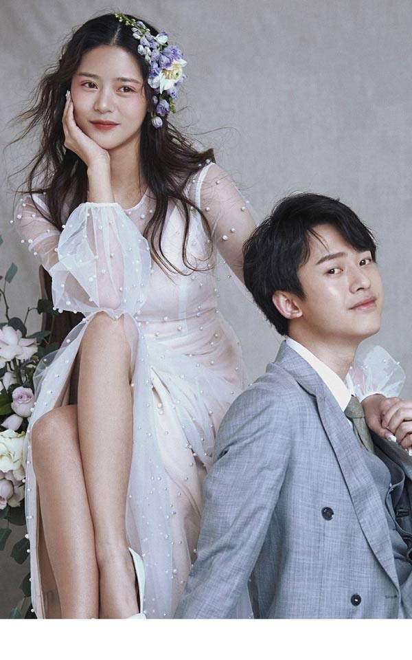 ウェディングドレス 花嫁 長袖 シンプル 白ドレス Vネック ワンピース 花嫁 結婚式 二次会 披露宴 前撮り 後撮り 撮影用 ビーチフォト フォトウェディング レース ドレス ロング ロングドレス