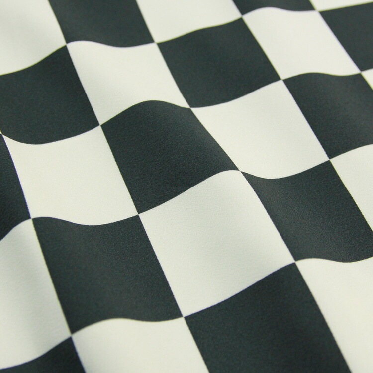 販売袴 セット 卒業式 女性 ブーツ付き16点フルセット 購入 卒業式袴セット 2尺袖着物＆袴 黒クリーム色の市松模様 ブーツ レトロ モダン 大学 販売 安い zu