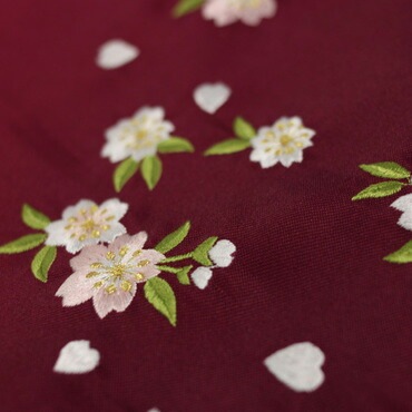 販売袴 セット 卒業式 女性 ブーツ付き16点フルセット 購入 卒業式袴セット 2尺袖着物＆袴 黒クリーム色の市松模様 ブーツ レトロ モダン 大学 販売 安い zu