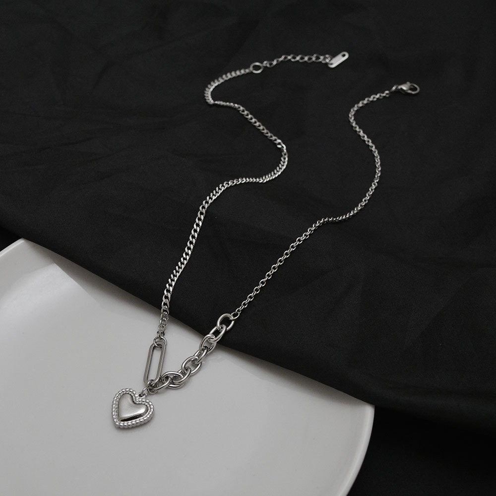 チタンスチールシンプルチェーンスプライシングネックレスメスビーズスムースラブハートペンダン