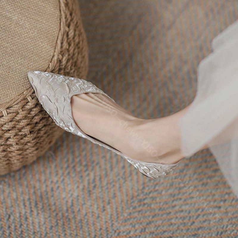 777円OFFクーポン パンプス ポインテッドトゥ レディース ローヒール おしゃれ きれいめ 可愛い 結婚式 パーティ キャバ やわらかい かかとが踏める 美脚 痛くない バレエシューズ 靴 フラッ