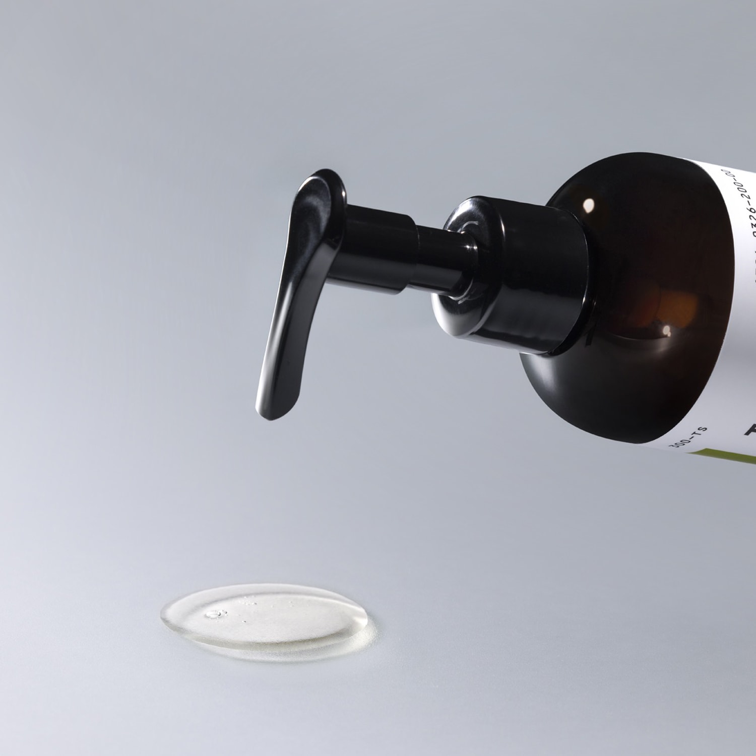 シャンプー ボトル 詰め替え 2点セット 弱酸性アミノ酸 ノンシリコン 易生分解性 頭皮ケア しっとり 天然精油 アロマ