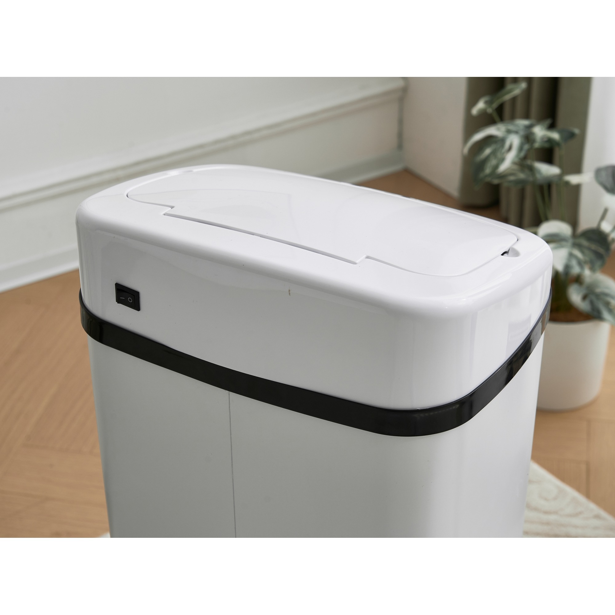 E12【人気商品】センサー全自動開閉式 ゴミ箱 大容量45L ホワイト E12【人気商品】センサー全自動開閉式 ゴミ箱 大容量45L ホワイト