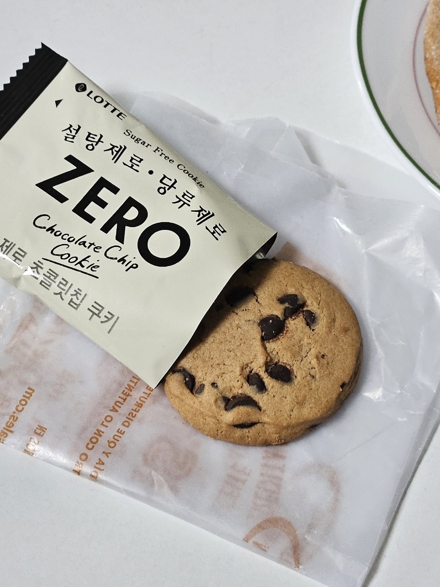 Qoo10] ロッテ ゼロチョコレートチップクッキー 84g（