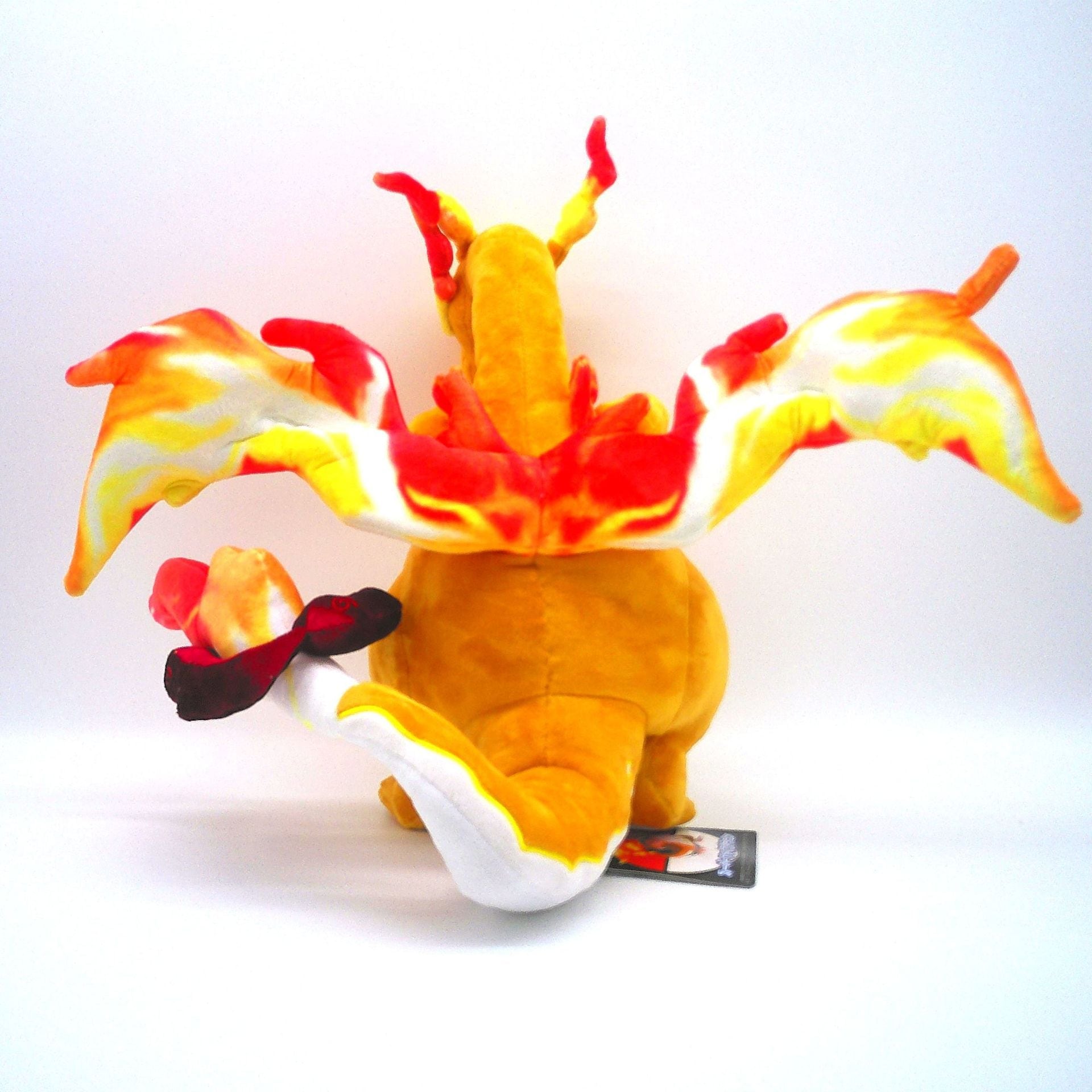 ポケモンフィギュア　巨大マックスリザードン 61dFcfByLPL.jpg_BO30,255,255,