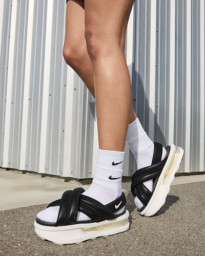NIKEエアマックスアイラ24cm AIRMAX ISLA 白ホワイトサンダル NIKE ナイキ ウィメンズ エアマックス アイラ サンダル WMNS AIR