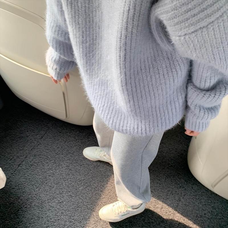 ニット トップス セーター プルオーバー クルーネック ドロップショルダー 長袖 萌袖 個性的 アプリコット グレー レディース くすみ 秋 冬 ミドル ロング ルーズ ママ マタニティ フェミニン