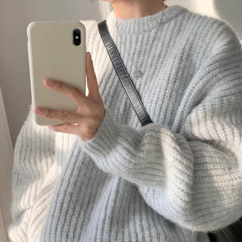 ニット トップス セーター プルオーバー クルーネック ドロップショルダー 長袖 萌袖 個性的 アプリコット グレー レディース くすみ 秋 冬 ミドル ロング ルーズ ママ マタニティ フェミニン