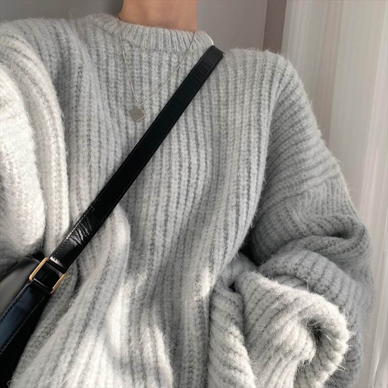 ニット トップス セーター プルオーバー クルーネック ドロップショルダー 長袖 萌袖 個性的 アプリコット グレー レディース くすみ 秋 冬 ミドル ロング ルーズ ママ マタニティ フェミニン