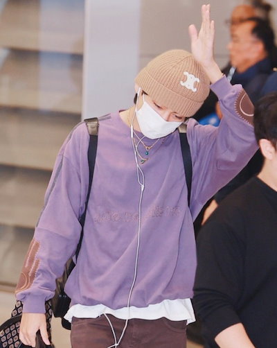 Qoo10] TUEWID BTS V(テテ)着用 トレーナー [パ : KPOP