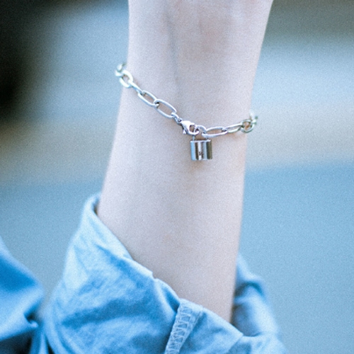 [ウッズチョスンヨン着用] BLOCK BRACELET 01 セレブが愛するカスタムジュエリー SNSで人気 ブレスレット 韓国ジュエリー