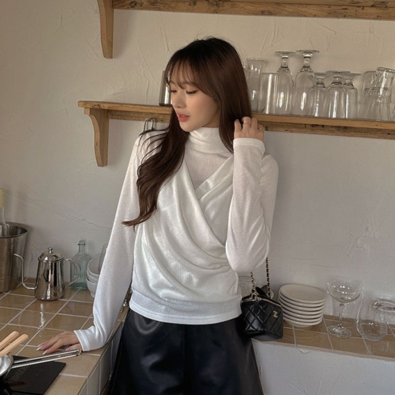 トップス レイヤードトップス 重ね着 Tシャツ カットソー 白シャツ 長袖 ハイネック タートルネック レイヤード 大人可愛い きれいめ シンプル 大人 上品 HUG.U カットソー レイヤード トップス レイヤードシャツ 付け裾