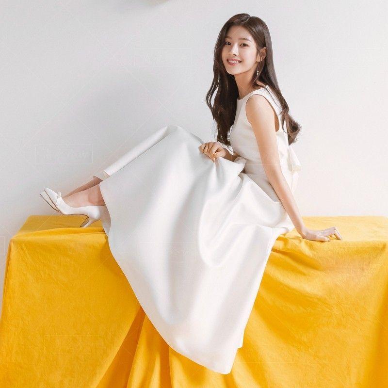 ウェディングドレス ホワイト 白 スレンダーライン キャミソール スリット トレーン 花嫁ドレス ファスナータイプ シンプル 二次会ドレス 前撮り 後撮り 結婚式 ウェディングドレス ホワイト 白 スレンダーライン キャミソール スリット トレーン 花嫁ドレス ファスナータイプ シンプル 二次会ドレス 前撮り 後撮り 結婚式